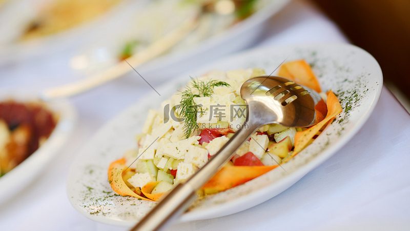 调味品国标更新对行业的影响主要体现在以下几个方面：
