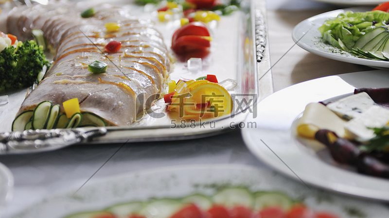 零食批发加盟，揭秘加盟条件与费用关键要素